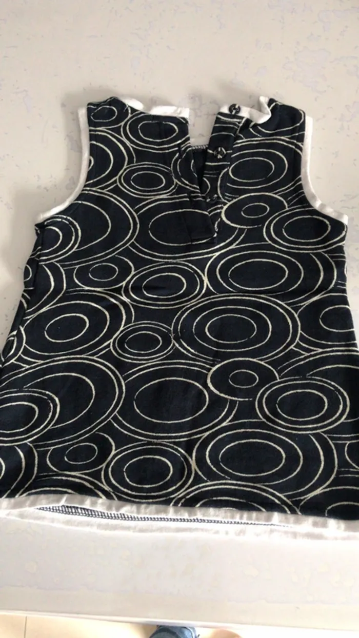 Robe 6 mois - photo numéro 2
