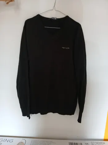 Pull noir