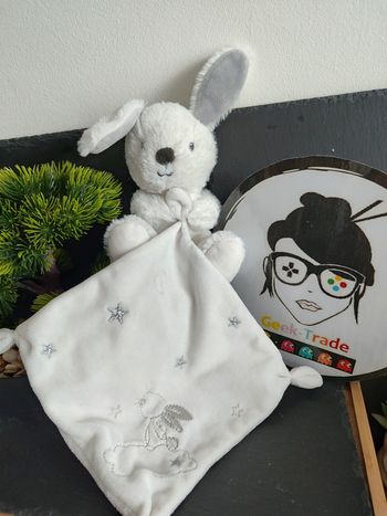 Doudou lapin mouchoir nicotoy Simba toys gris blanc étoile noir