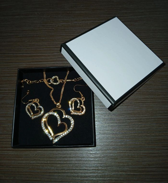 Parure de bijoux avec coffret femme