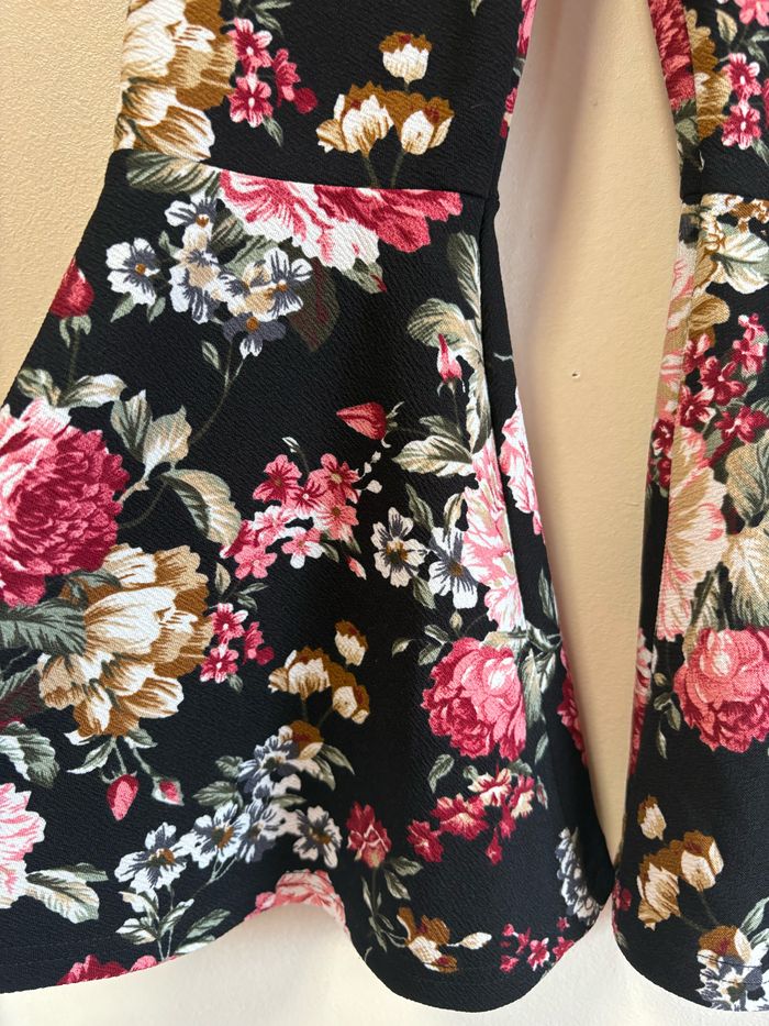 Pantalon fleuri fille taille 122 - photo numéro 2