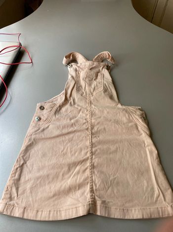 Robe. Taille 7-8 ans