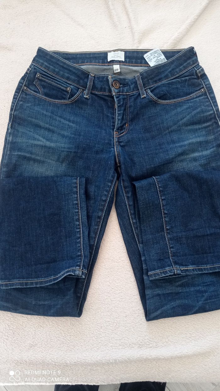 Jean Levi's Bold Curve t coupe droite taille w29L32 soit un 38 - photo numéro 3