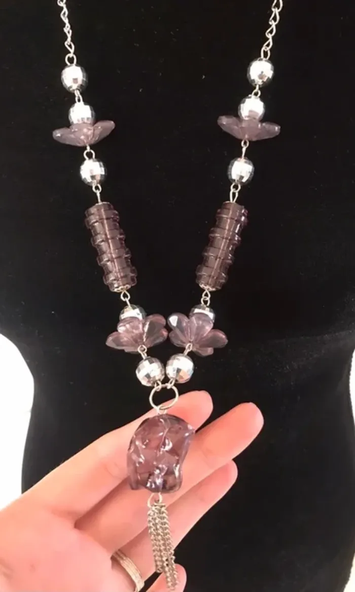 Collier argenté et mauve - photo numéro 2