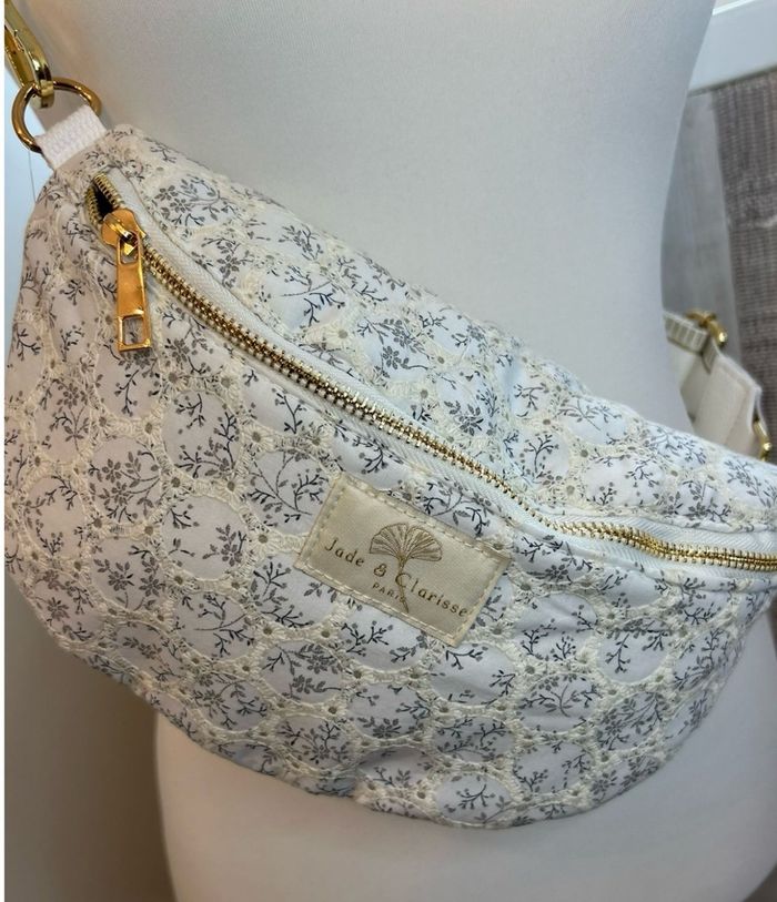 Sac banane neuf - photo numéro 2