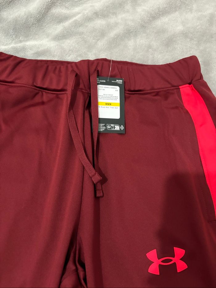 tracksuit under armour rouge bordeaux  Taille M Etat neuf - photo numéro 9