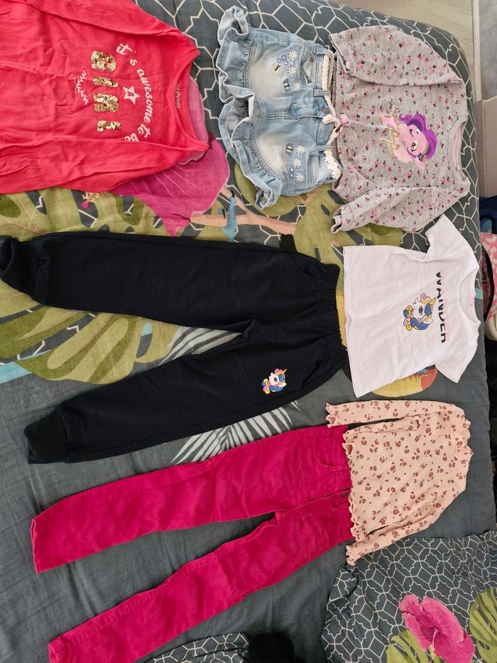 Lot de vêtements fille 6 ans - 54 pièces - AAA0 - photo numéro 7
