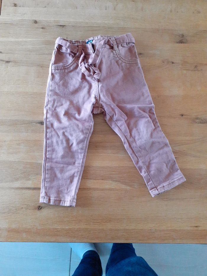 Jean rose poudre 2 ans