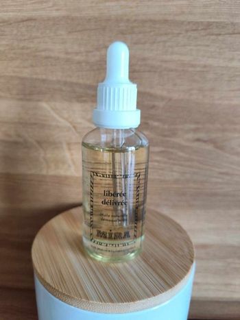 Huile démaquillante Mira , 50 ml , neuve