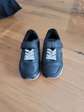 Baskets pointure 26 In Extenso
