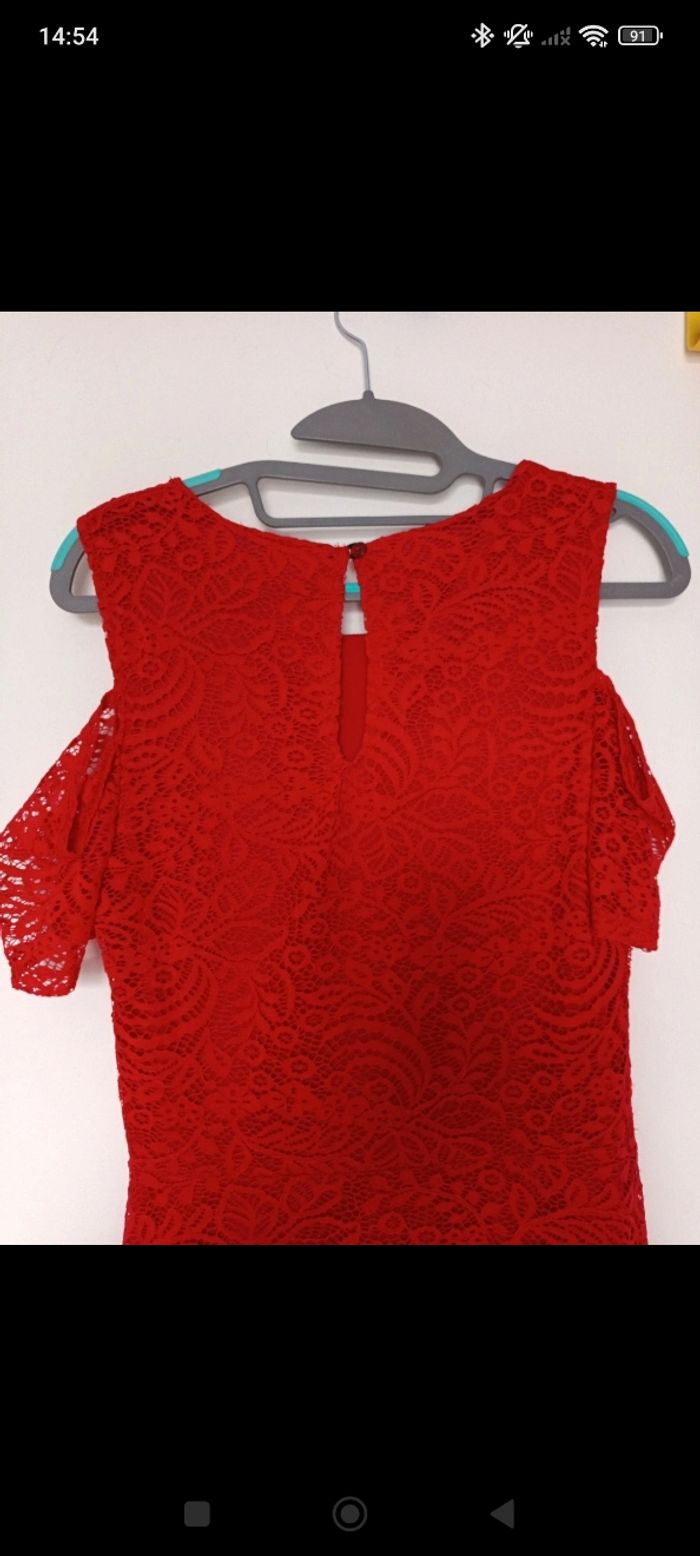 Robe en dentelle - photo numéro 4