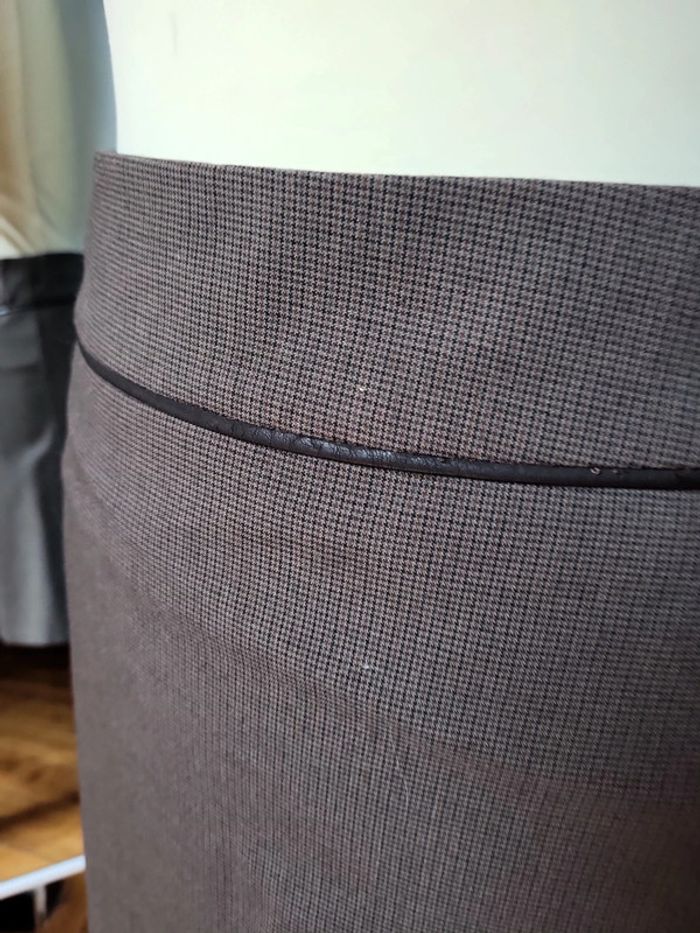 Jupe courte - photo numéro 2