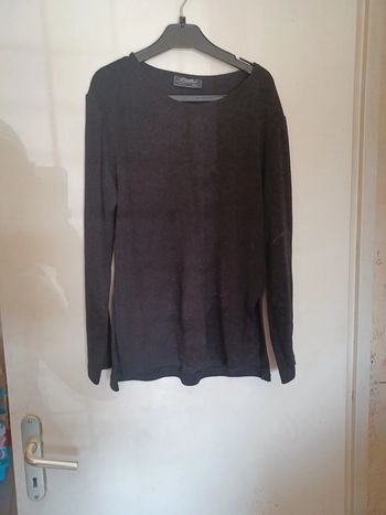 Pull léger fendu sur le côté