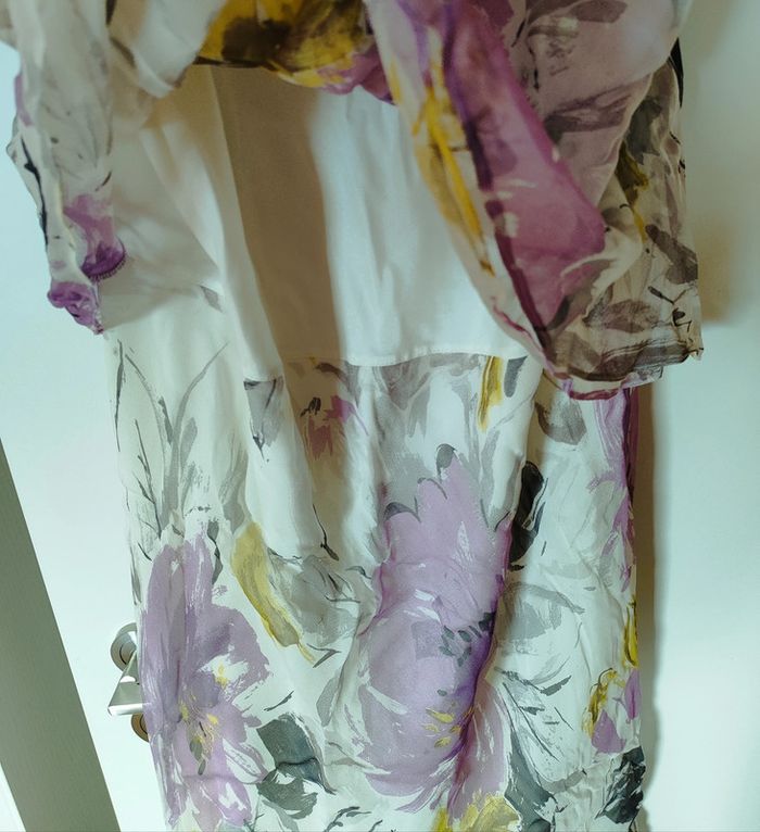 Robe avec chemisier en soie neuve - photo numéro 3