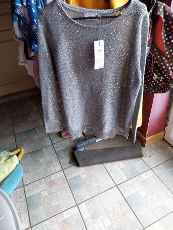 Pull gris