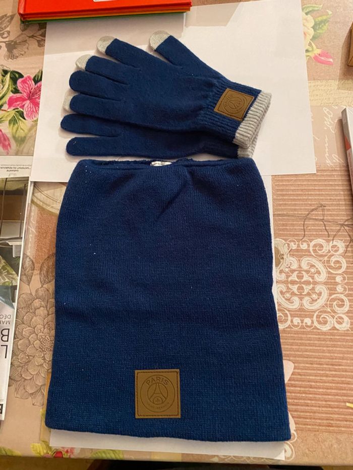 Kit PSG gants et cache cou