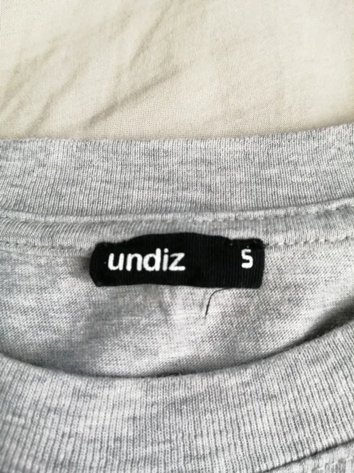 Tee shirt crop top gris avec logo surdouée / undiz / (S) - photo numéro 2