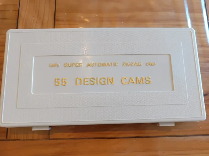 Malette super automatique zigzag 55 design cams - photo numéro 2