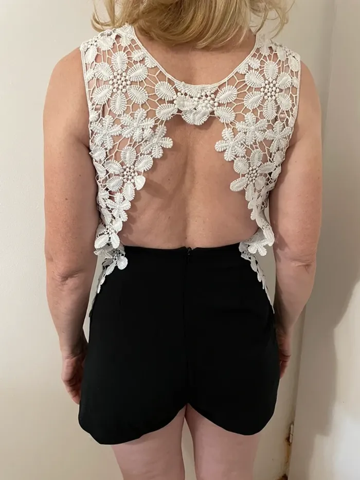 Combi short noir et blanche - photo numéro 3