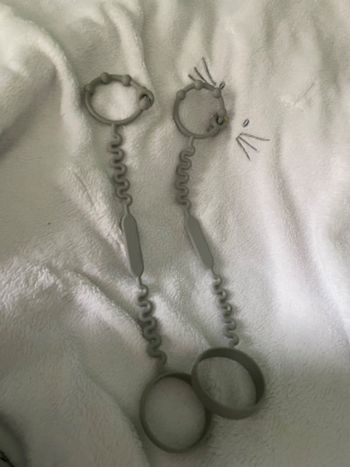 Accroche biberon voiture