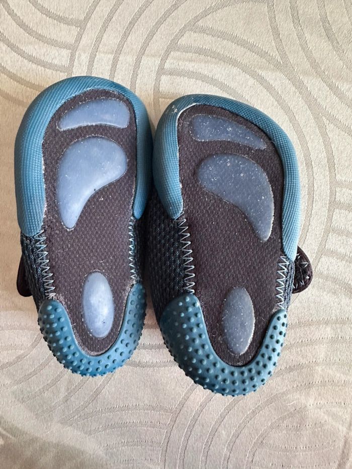 Chaussons décathlon taille 22 - photo numéro 2
