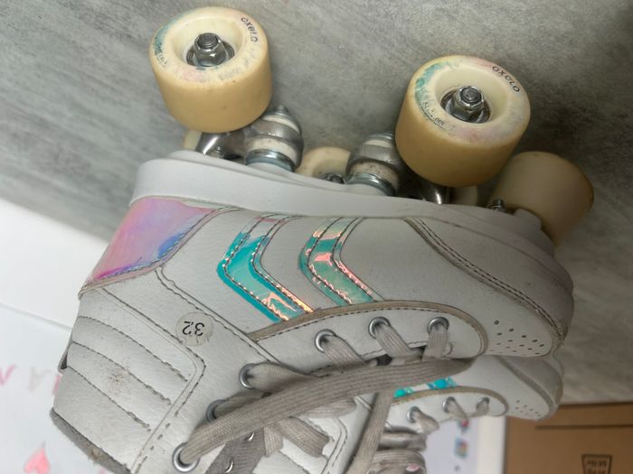 rollers pains à roulettes enfant oxelo taille 32 - photo numéro 2