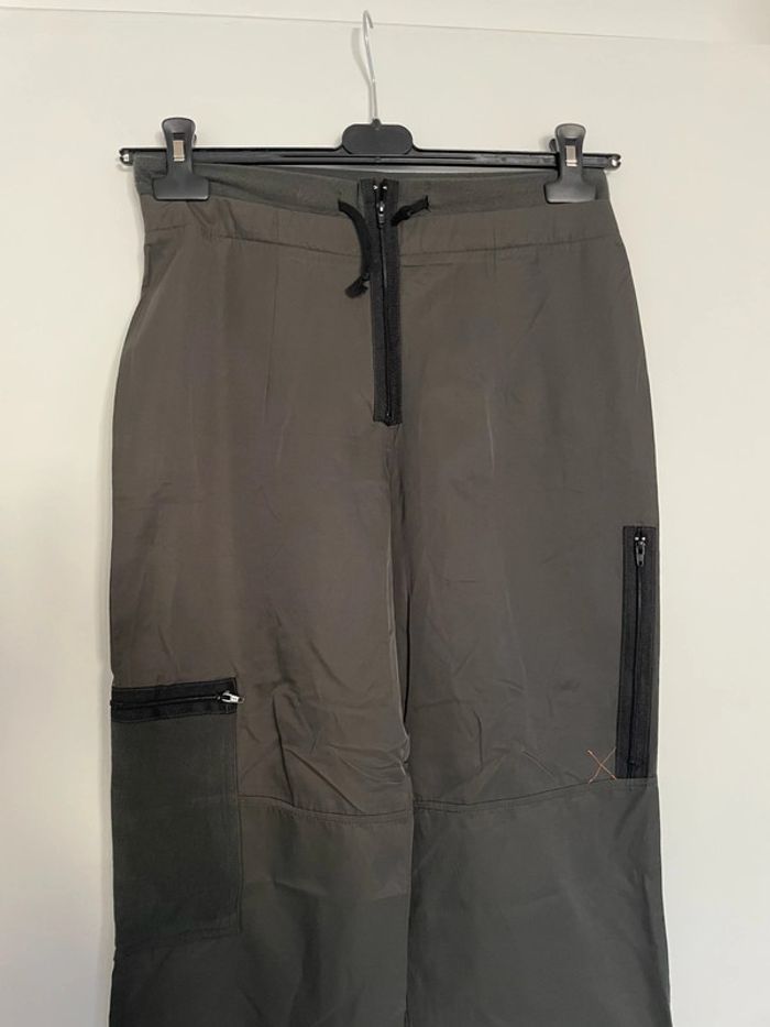 Pantacourt kaki satiné taille haute poche côté Mado Marcel taille 38 - photo numéro 2