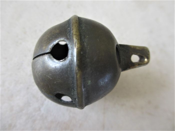 Grelot métal diamètre 2,2 cm – poids 47 g