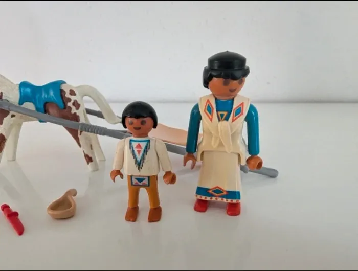 Playmobil 3872 famille indienne avec traineau thème far west personnage indien enfant et femme - photo numéro 5