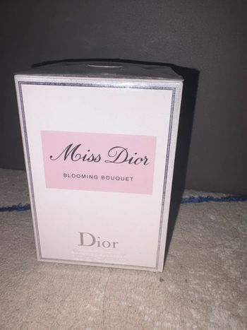 Neuf avec étiquette·Dior