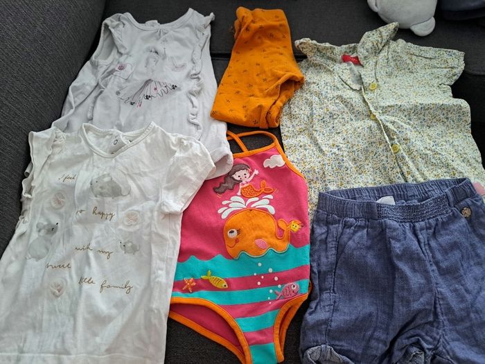 Lot vêtements fille 12/18mois
