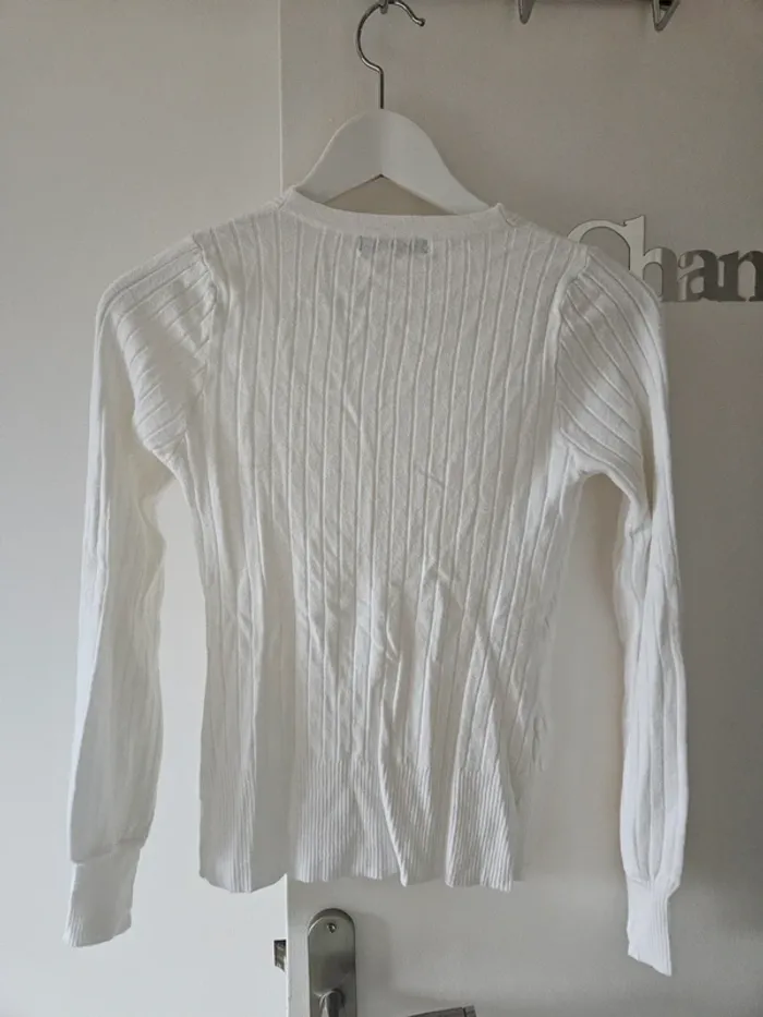 Pull blanc - photo numéro 2