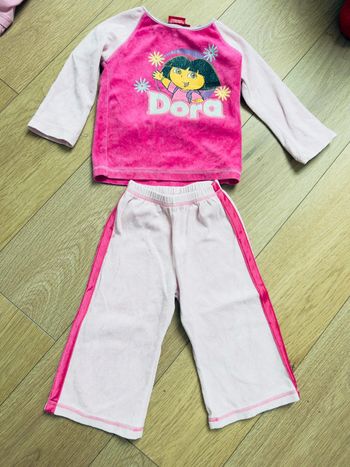 Pyjama Dora L’impératrice rose en 2ans