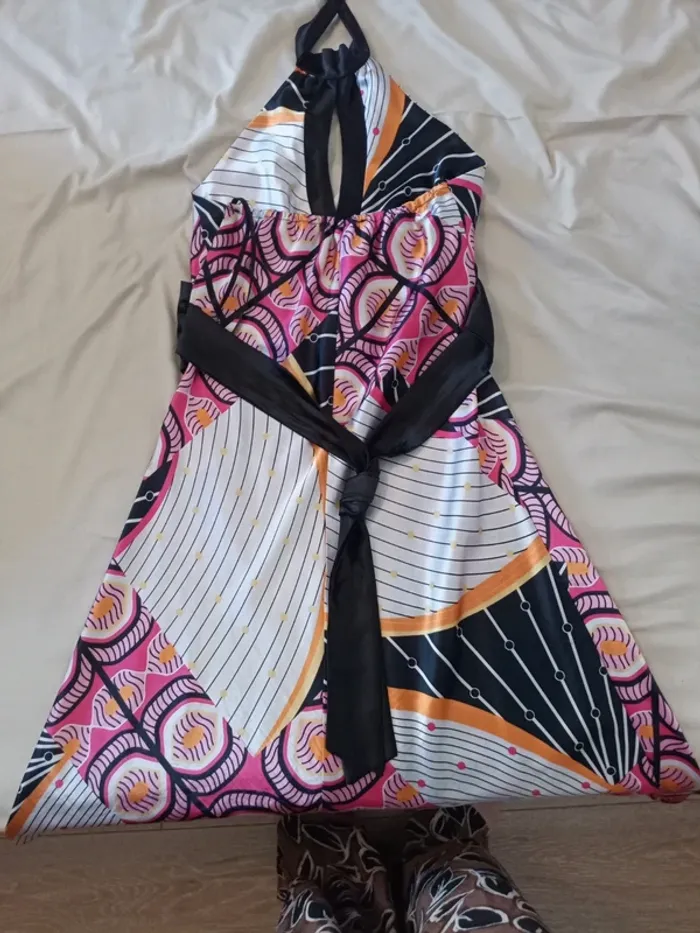 Robe de cocktail - photo numéro 2