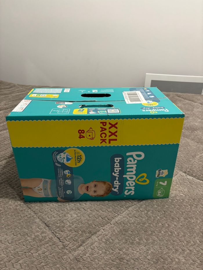 84 couches Pampers XXL baby dry taille 7 - photo numéro 2