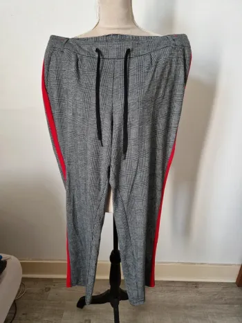 Pantalon jogging s oliver a carreaux prince de galle taille 46