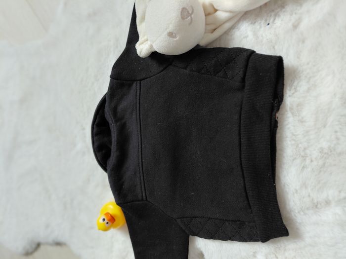 Veste 1 mois - photo numéro 4