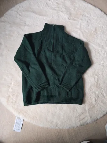 Pull col montant