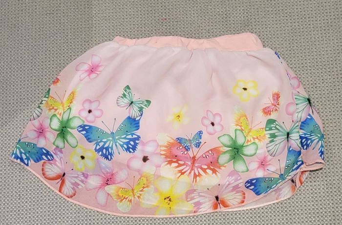 Lot de deux jupes bébé fille 2 ans - photo numéro 2