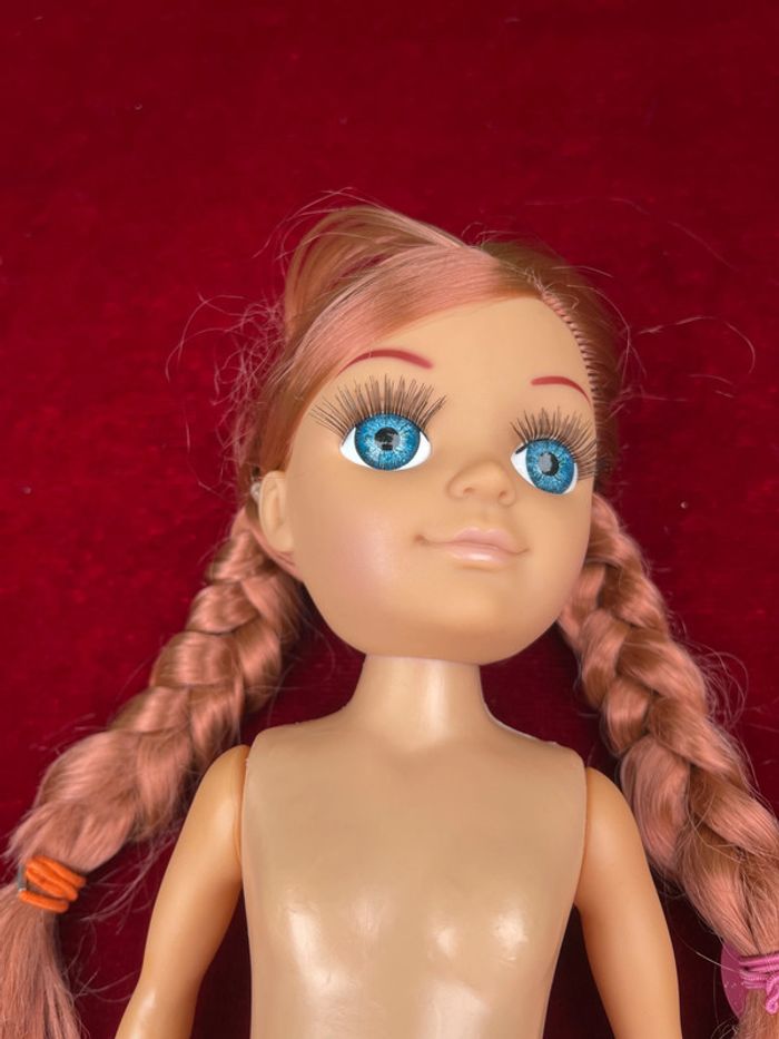 Superbe poupée petite fille aux yeux bleu - photo numéro 18