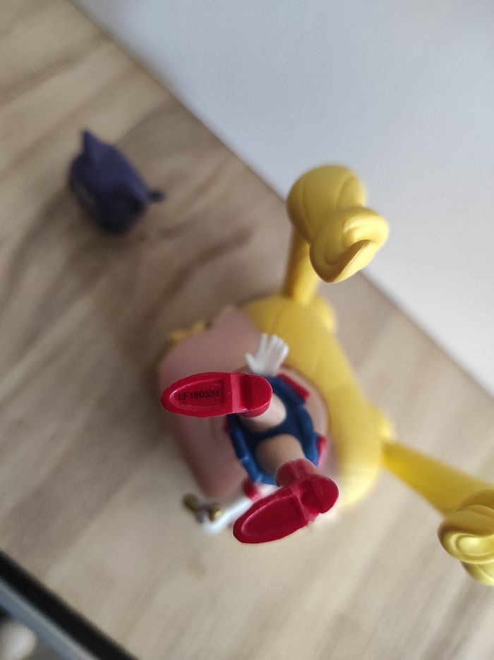 Figurine Funko pop Sailor Moon with Moon Stick and Luna 90 SANS boîte - photo numéro 6