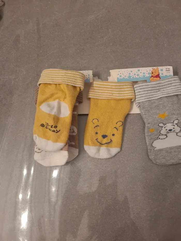 Lot chaussettes neuve Disney 15 - 18 - photo numéro 6