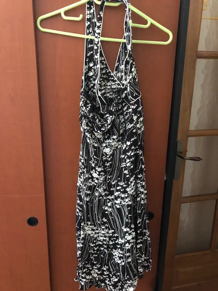 Robe dos nu camaïeu en 38 - photo numéro 4