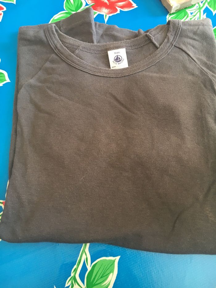 Tee-shirt Petit Bateau taille 16 ans