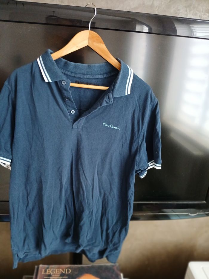 Polos