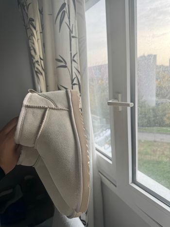 Ugg ultra mini beige taille 39