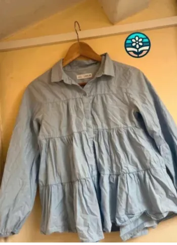 Blouse Zara  bouffante  -  taille  13-14  ans  mais porté en  S