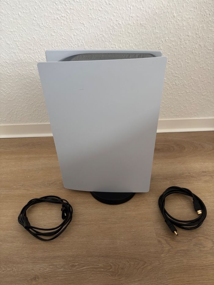 Console de jeu Sony PS5 Digital Edition - Blanche avec emballage d'origine incluant la manette - photo numéro 4