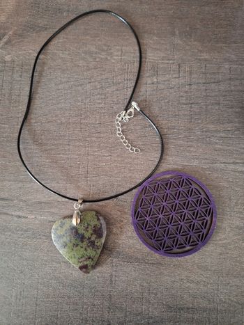 Collier en rubis de zozoite
