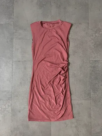 Robe épaulettes